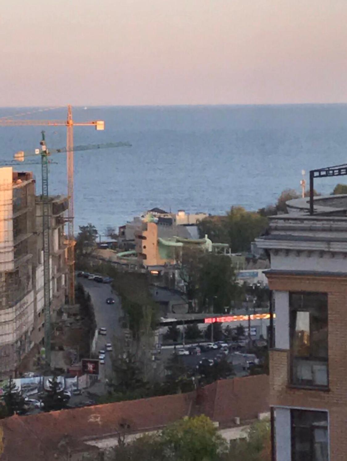 "Нова Аркадія", Вид Моря Та Міста Apartman Odessza Kültér fotó