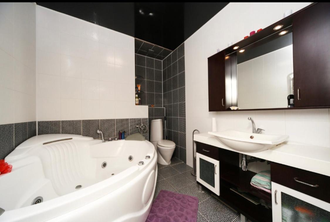 "Нова Аркадія", Вид Моря Та Міста Apartman Odessza Kültér fotó